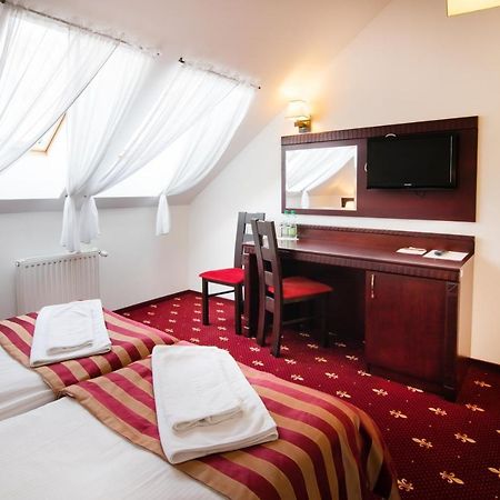 Hotel Platinum Hrubieszow Kültér fotó