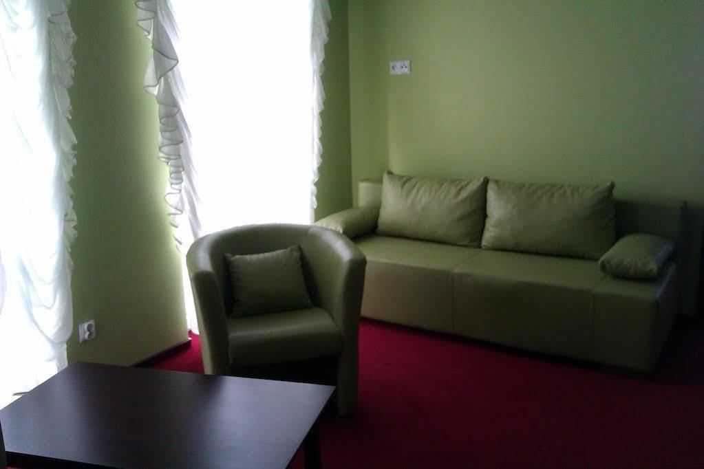 Hotel Platinum Hrubieszow Kültér fotó