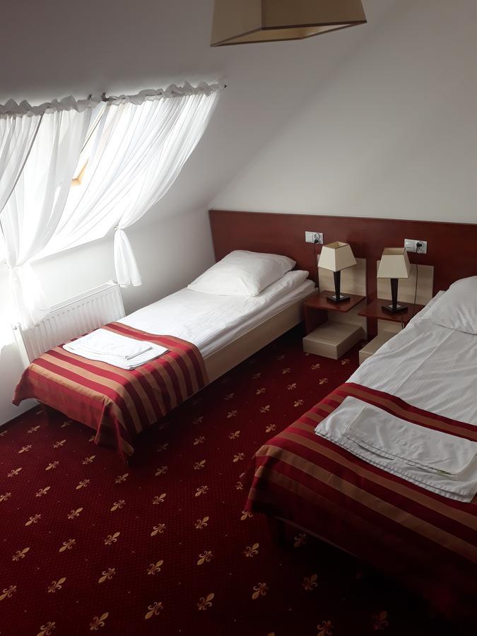 Hotel Platinum Hrubieszow Kültér fotó