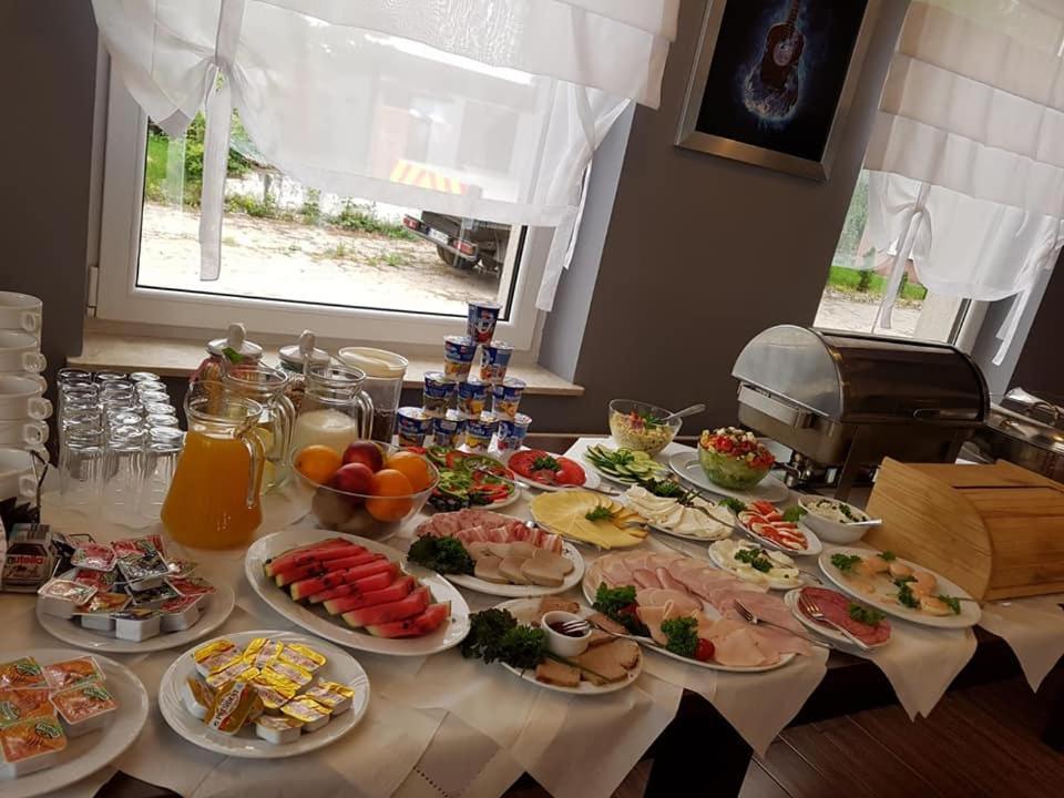 Hotel Platinum Hrubieszow Kültér fotó